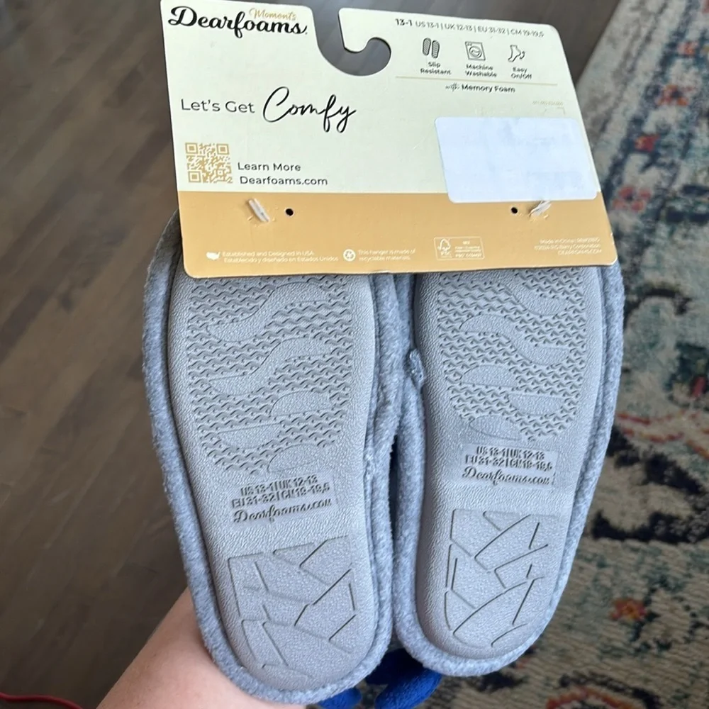 NWT Dearfoams Toddler & Kids' Cute washable Shark slippers big kid size 13/1